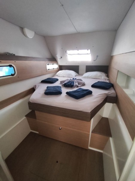 Bali 4.0 - 4 + 2 cab. | yacht charter Caribbean | Travelboat
