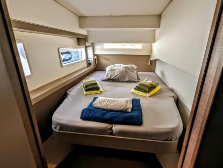 Catana Group Bali 4.2 - 4 + 1 cab. Invictus