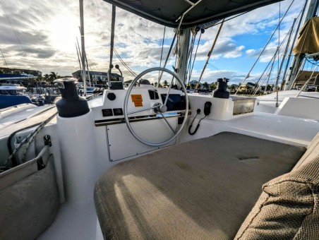 Bali 4.4 - 4 + 2 cab. | Yacht Charter Bahamas | Travelboat