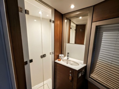 Catana Group Bali 4.4 - 4 + 2 cab. SAGA