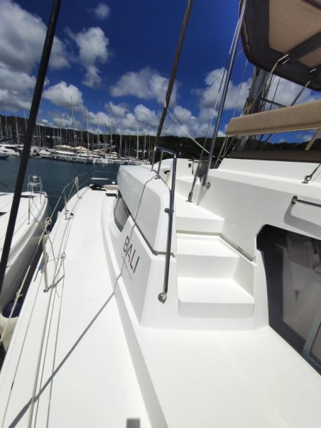 Catana Group Bali 4.8 - 6 cab. SUNFLOWER