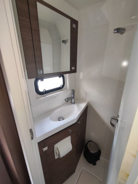 Catana Group Bali 4.8 - 6 cab. SUNFLOWER