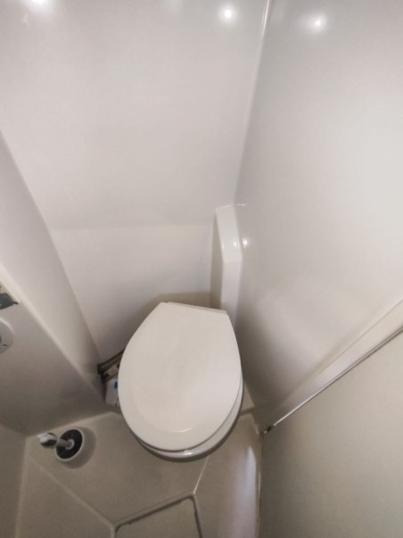 Catana Group Bali 4.8 - 6 cab. SUNFLOWER