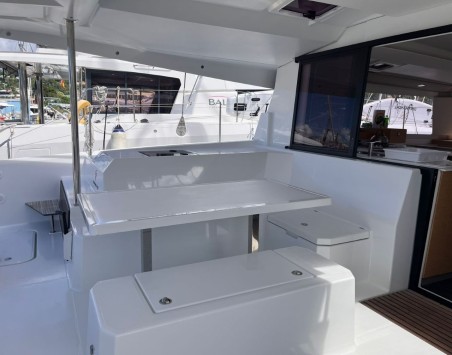 Fountaine Pajot Fountaine Pajot Astrea 42 - 4 + 2 cab. VENT D'ARGUIN