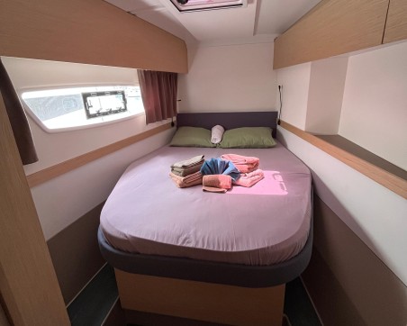 Fountaine Pajot Fountaine Pajot Astrea 42 - 4 + 2 cab. VENT D'ARGUIN