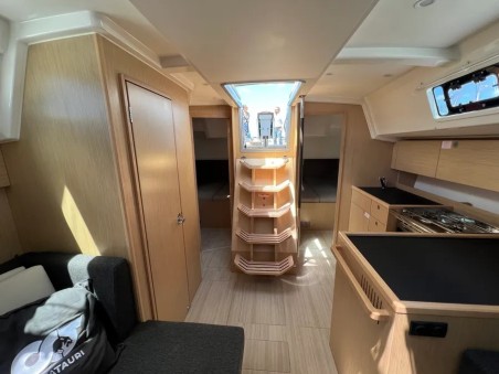 Bavaria Yachtbau Bavaria C38 Zala