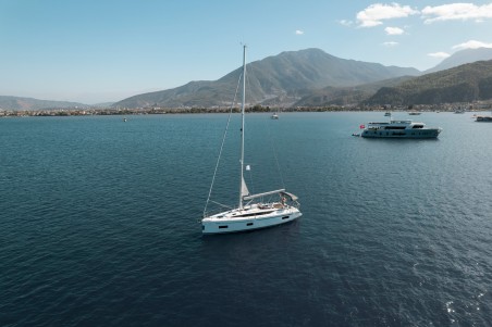 Bavaria Yachtbau Bavaria C38 Arinna