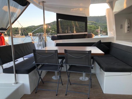 Lagoon 450 F | Czarter jachtu Grecja | Travelboat