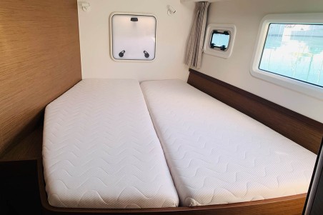 Lagoon 42 | Yacht Charter Greece | Travelboat