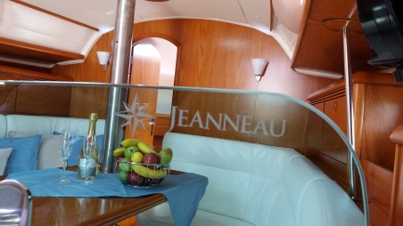 Jeanneau Sun Odyssey 35 Kama