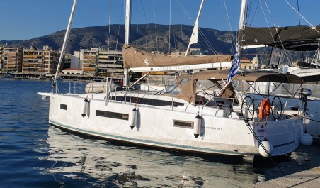 Jeanneau Sun Odyssey 410 | Czarter jachtu Grecja | Travelboat