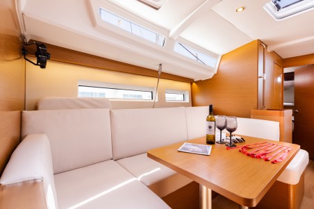 Beneteau Sun Odyssey 440 - 4 cab. | Yacht Charter Greece | Travelboat