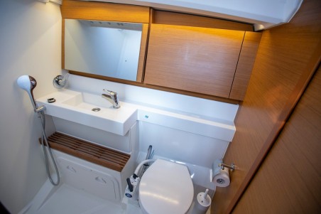 Jeanneau Sun Odyssey 440 | Yacht Charter Greece | Travelboat