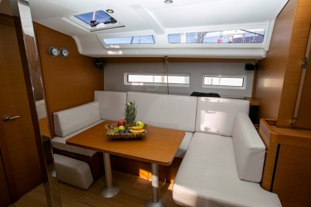 Sun Odyssey 440 | Czarter jachtu Grecja | Travelboat