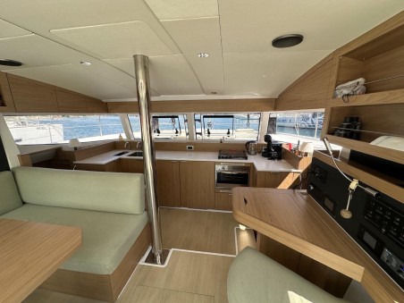 Bali Catsmart | Yacht Charter Montenegro | Travelboat