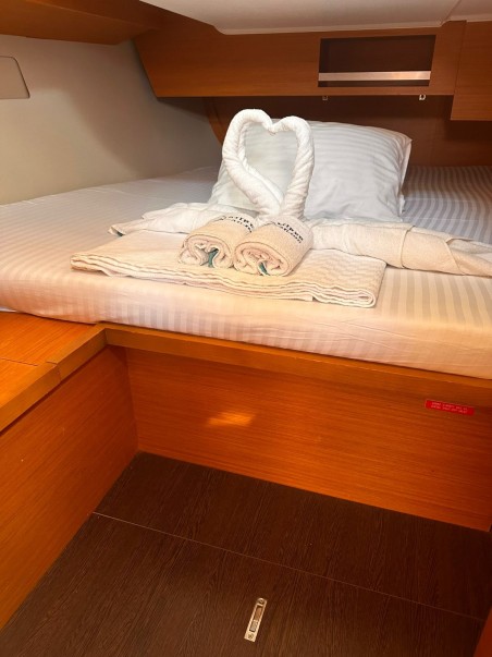 Dufour Yachts Dufour 430 Scarlet