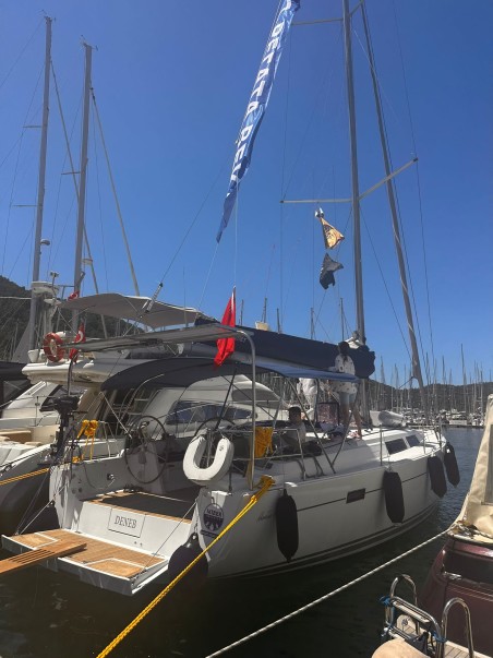 Hanse Yachts Hanse 445 Deneb