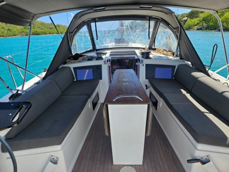 Dufour Yachts Dufour 41 - 3 cab. Seabreeze Smile