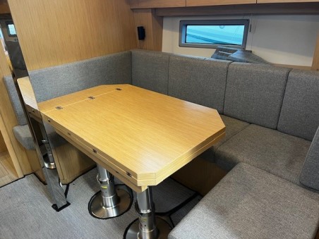 Bavaria Yachtbau Bavaria C38 Black Pearl