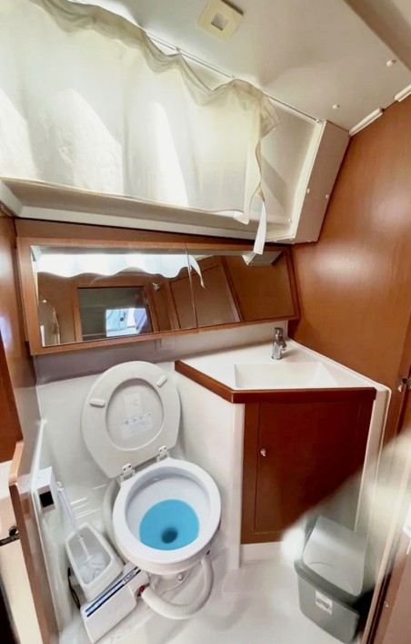 Bénéteau Oceanis 41.1 Black Lion