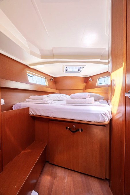 Bénéteau Oceanis 41.1 Black Lion