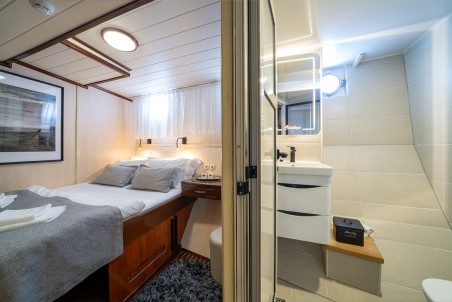 Custom Made Cataleya Cataleya