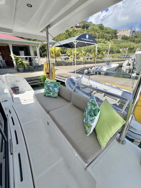 Catana Group Bali Catspace OW Morale Compass