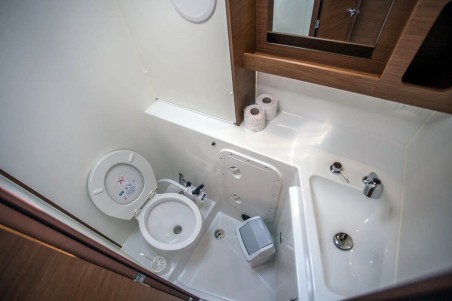 Lagoon-Bénéteau Lagoon 42 - 4 + 2 cab. La Colombe