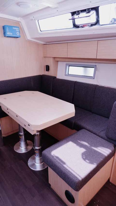 Bavaria Yachtbau Bavaria C38 Alesia