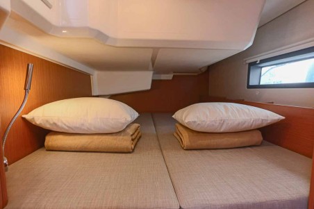 Bavaria C38 | Yacht Charter Greece | Travelboat