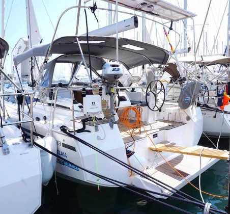 Bavaria Yachtbau Bavaria C38 Elaia