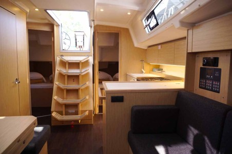 Bavaria Yachtbau Bavaria C38 Elaia