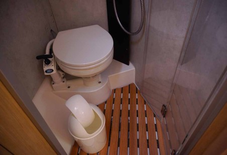 Bavaria Yachtbau Bavaria C38 Elaia