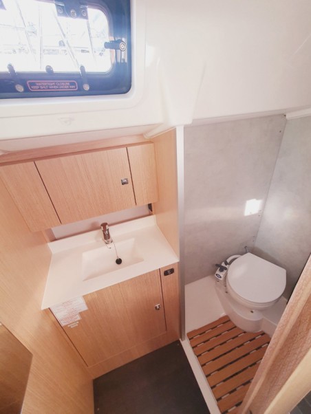 Bavaria Yachtbau Bavaria C38 Infinity