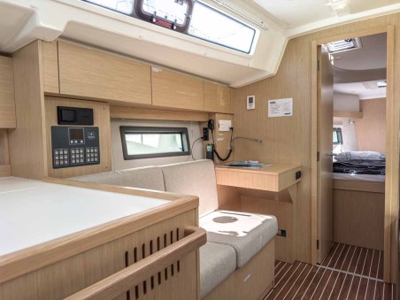 Bavaria Yachtbau Bavaria C38 Penelope