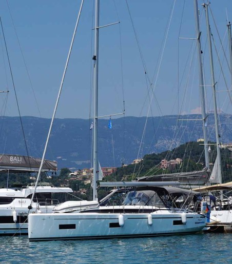 Bavaria Yachtbau Bavaria C38 Talia