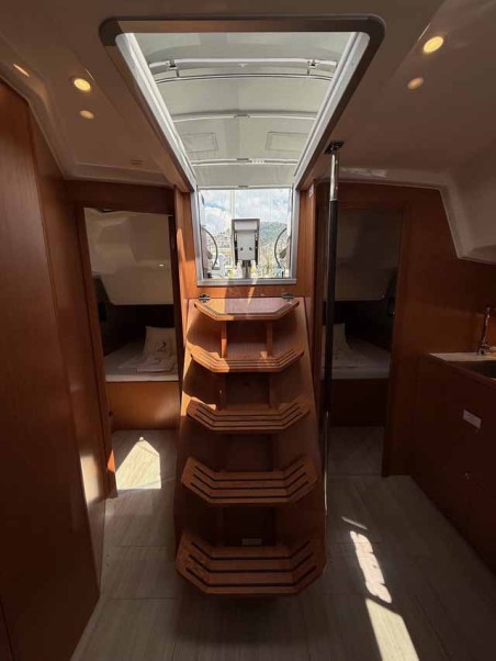 Bavaria Yachtbau Bavaria C38 The Cat