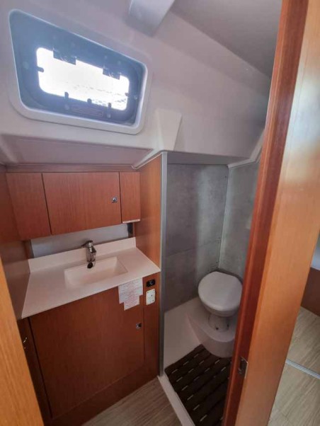 Bavaria Yachtbau Bavaria C38 Zoom