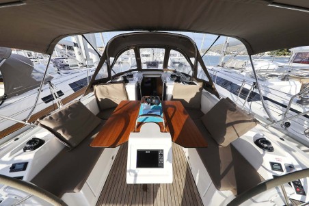 Bavaria Yachtbau Bavaria C38 Style Amore