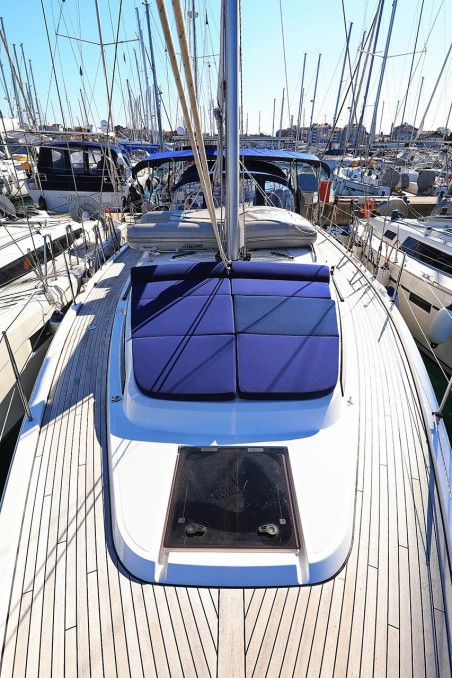 Bavaria C42 | Czarter jachtu Chorwacja | Travelboat