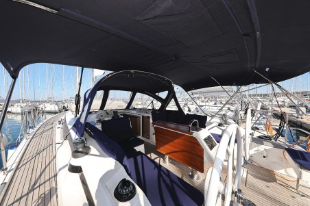 Bavaria C42 | Czarter jachtu Chorwacja | Travelboat