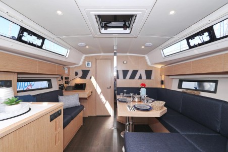 Bavaria C42 | Czarter jachtu Chorwacja | Travelboat