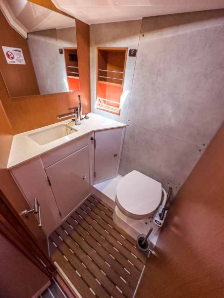 Bavaria C42 | Yacht Charter Croatia | Travelboat