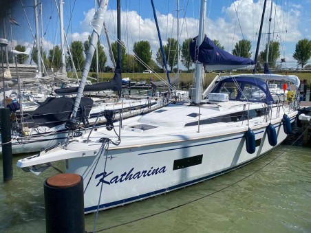 Bavaria C42 | Yacht Charter Netherlands | Travelboat
