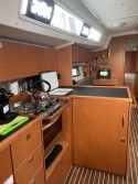 Bavaria C42 | Yacht Charter Netherlands | Travelboat - 10