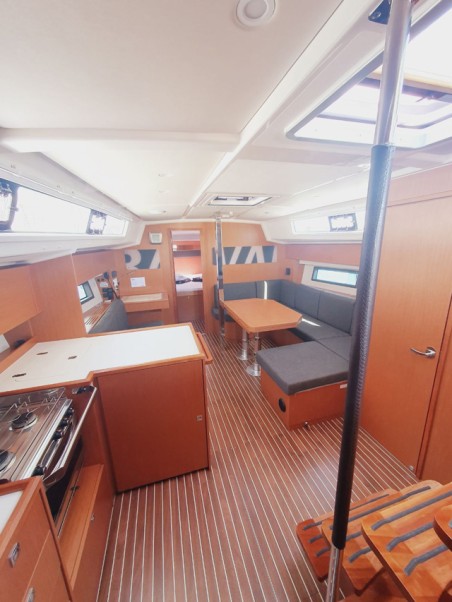 Bavaria Yachtbau Bavaria C42 Lucia