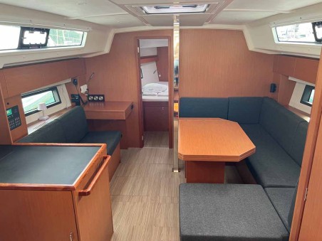 Bavaria Yachtbau Bavaria C42 Nava