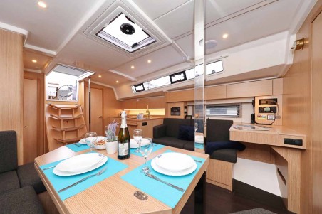 Bavaria Yachtbau Bavaria C42 Noana