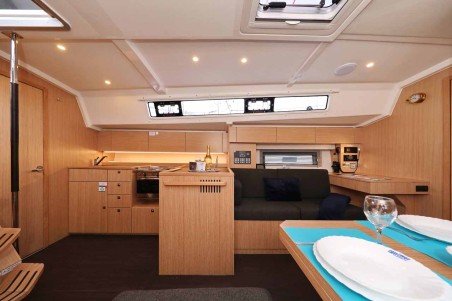 Bavaria Yachtbau Bavaria C42 Noana
