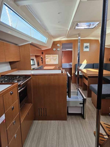 Bavaria Yachtbau Bavaria C42 Nola